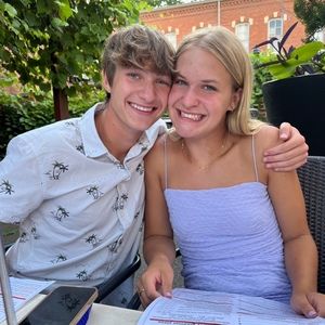 Meet your Posher, Ellen